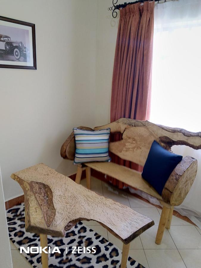 Machakos Suites Luxury Hotel ภายนอก รูปภาพ