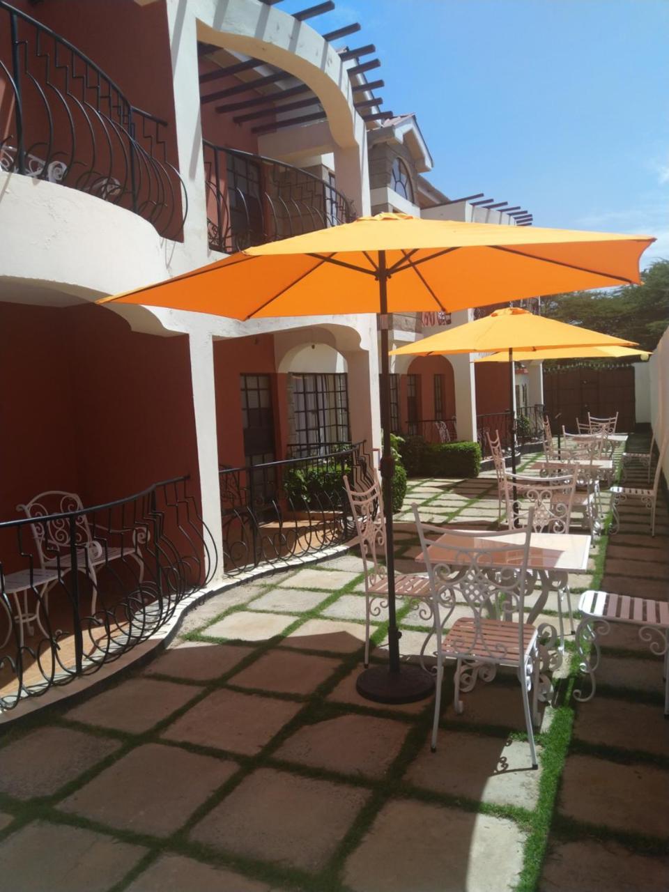 Machakos Suites Luxury Hotel ภายนอก รูปภาพ