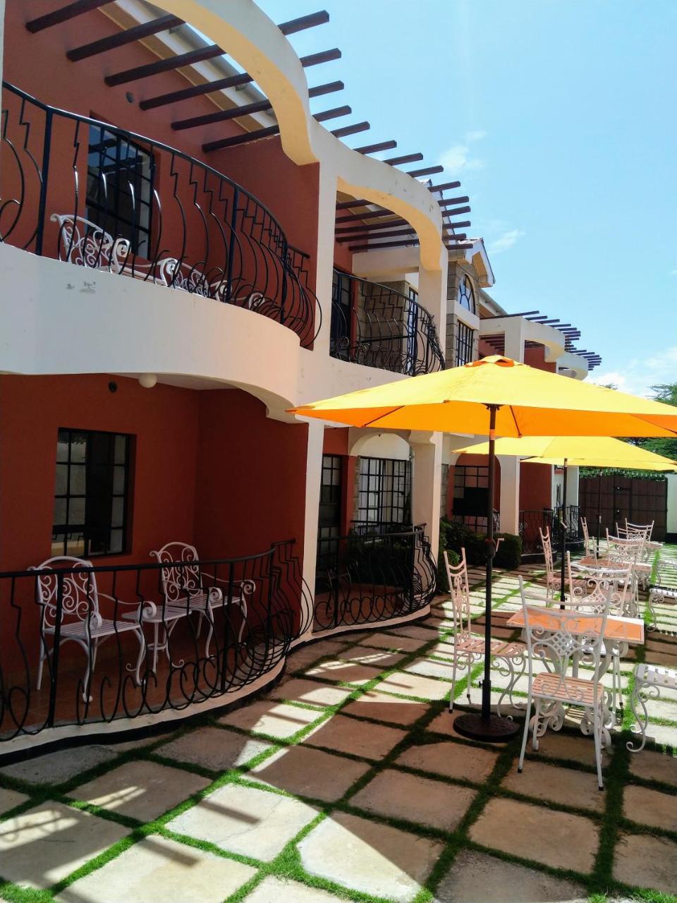Machakos Suites Luxury Hotel ภายนอก รูปภาพ